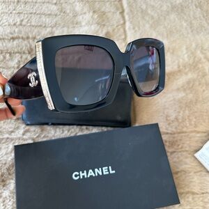 100% authentic Chanel oversized sunglasses